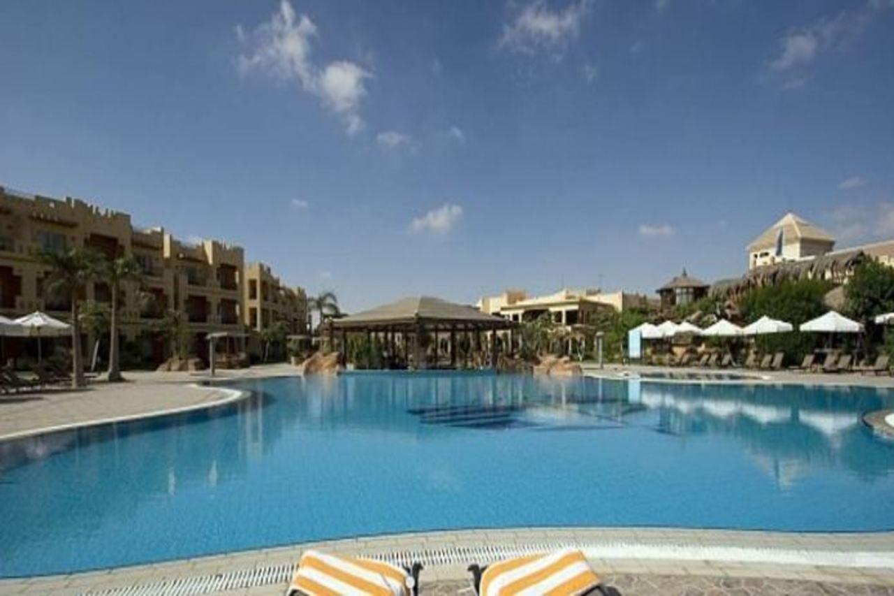 Swiss Inn Plaza Hotel 6th of October City Extérieur photo