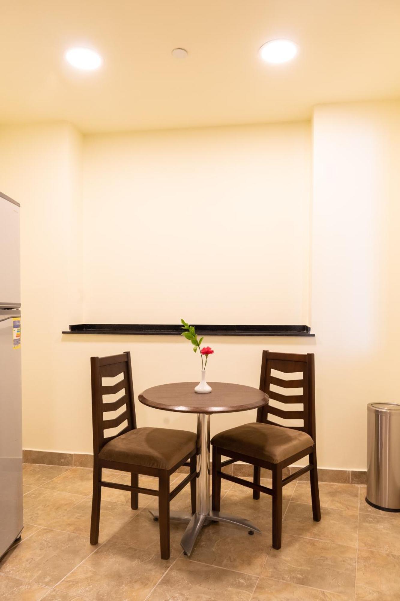 Swiss Inn Plaza Hotel 6th of October City Extérieur photo